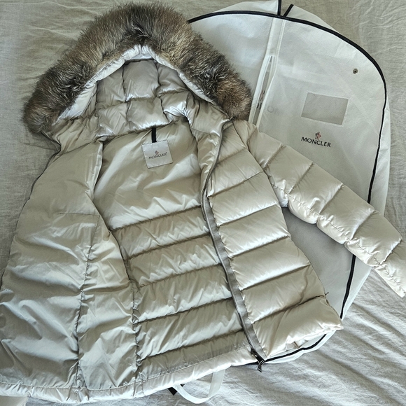Moncler down jacket - Picture 2 of 12